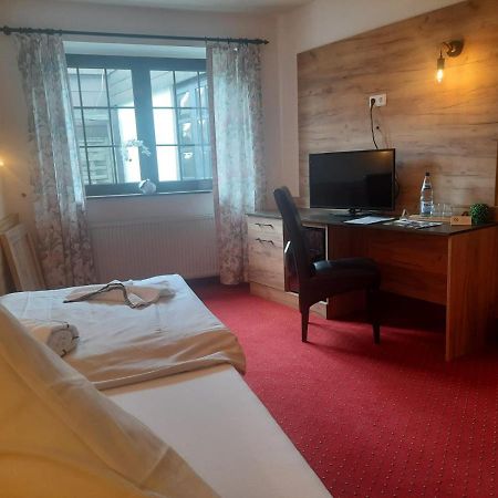 בקסבאך Hotel Haus Krone מראה חיצוני תמונה